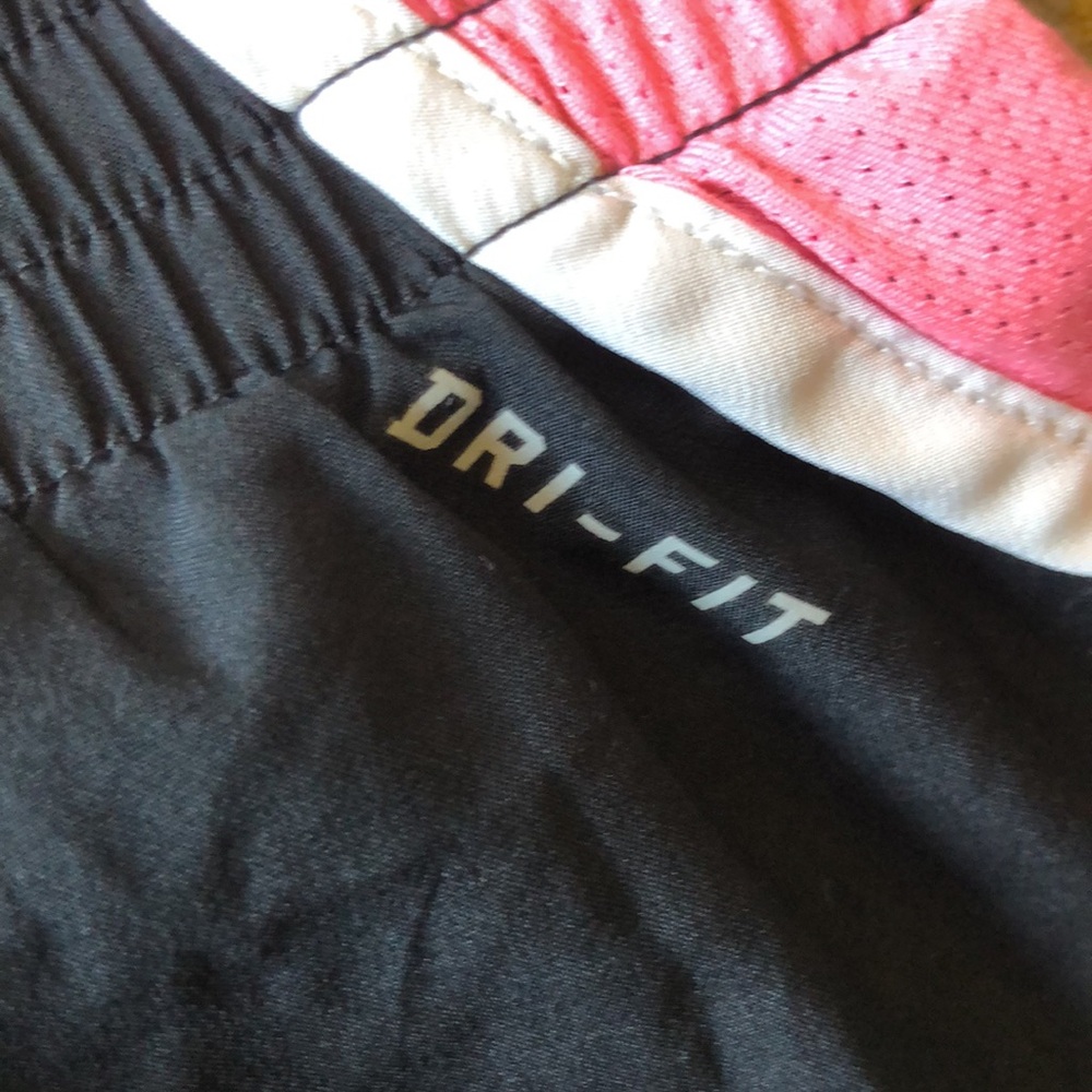 Nike shorts - Picture 5 of 6